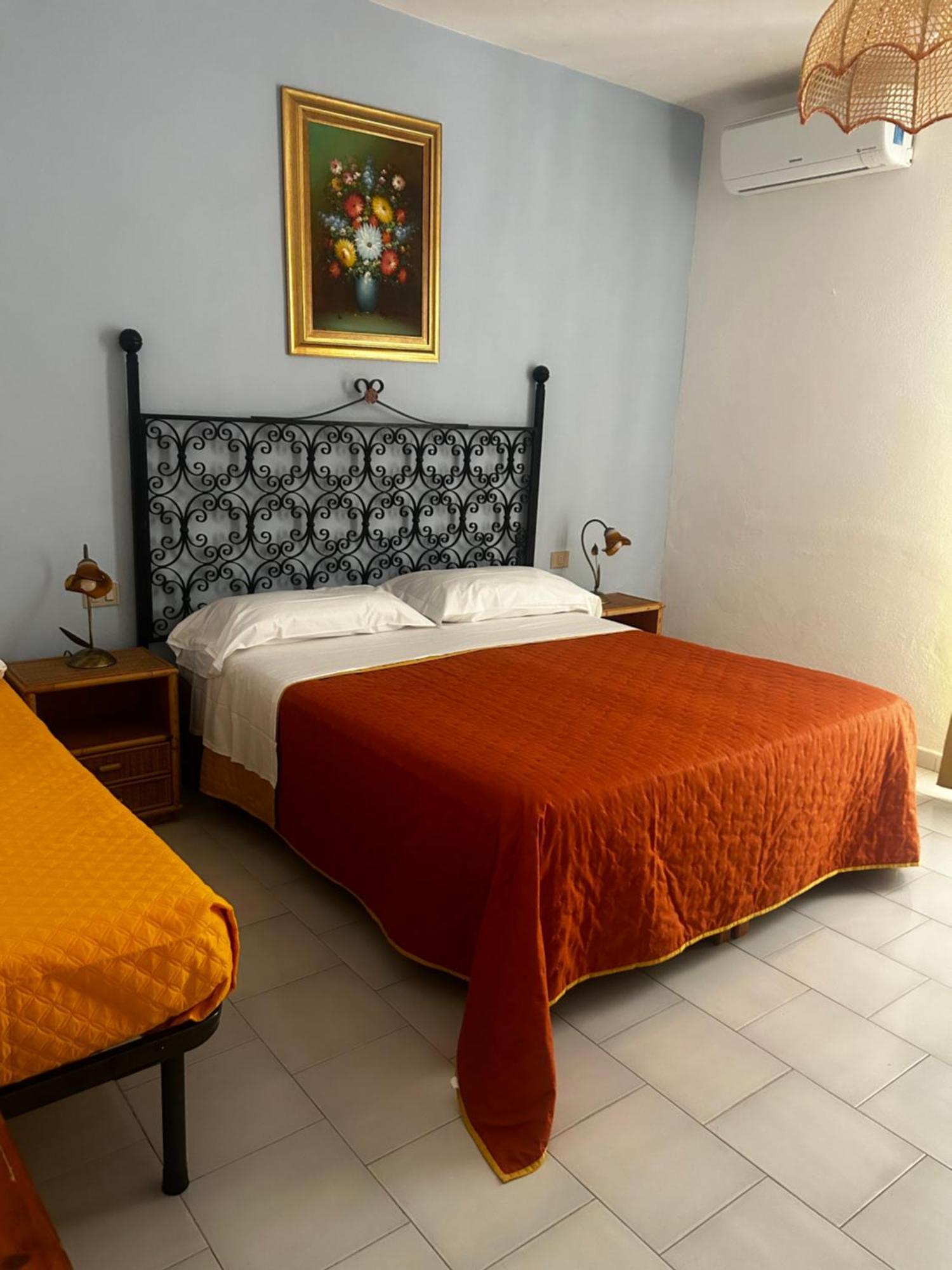Hotel Punto Azzurro Forio di Ischia Exteriör bild