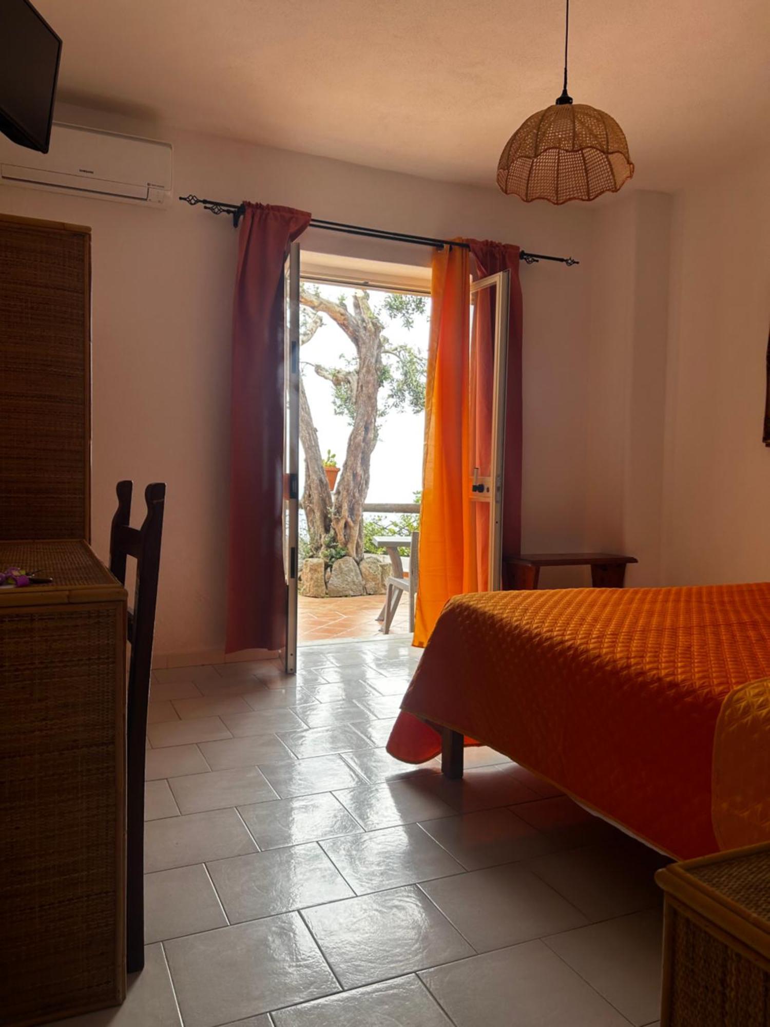 Hotel Punto Azzurro Forio di Ischia Exteriör bild