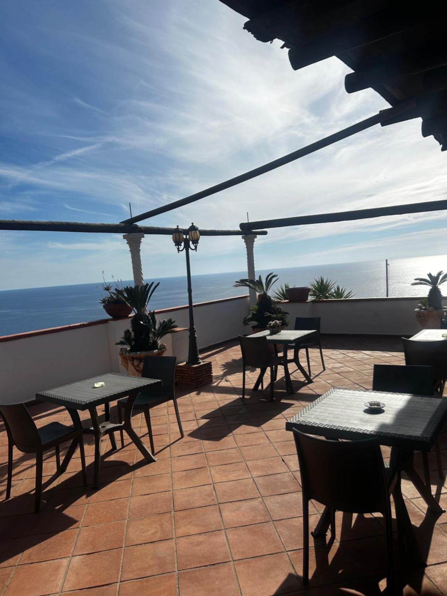 Hotel Punto Azzurro Forio di Ischia Exteriör bild